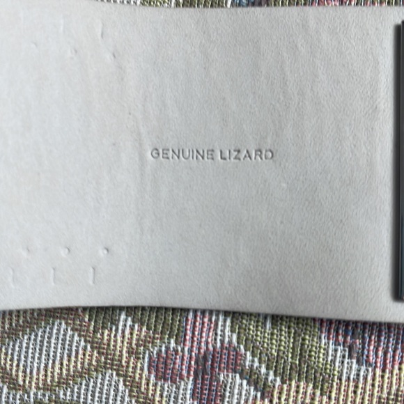 Valentino watch (new in a box). Genuine Lizard. - Picture 7 of 8